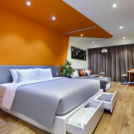 Parama Apartments Balcony Beachfront Нячанг Екстер'єр фото